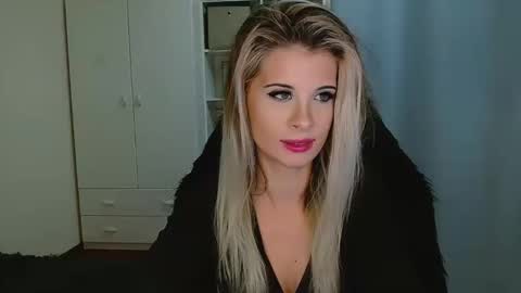 KristineAmore online show from November 14, 4:42 pm