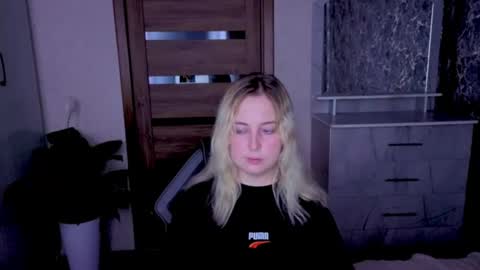 Kristy online show from July 3, 9:52 pm