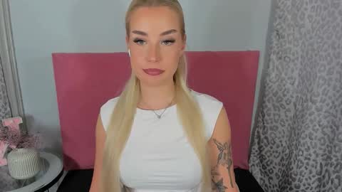 KristyFlowers online show from March 18, 3:29 pm