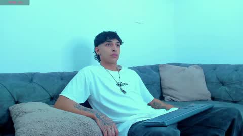 Kroy Wave  Muscle Tattoos Latino online show from July 7, 3:30 am