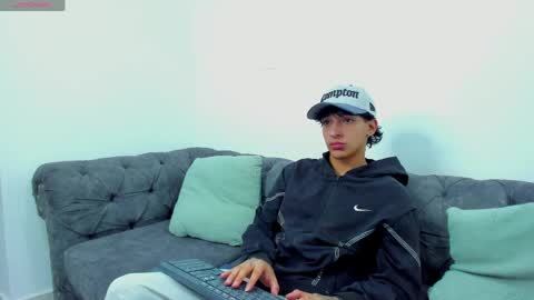 Kroy Wave  Muscle Tattoos Latino online show from June 1, 3:41 am