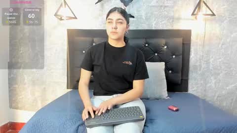 Kystal Taylor online show from November 3, 11:33 am