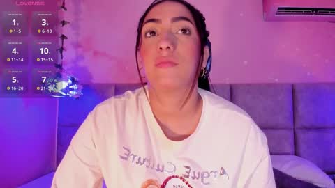 krystalswift_ online show from February 11, 3:10 am