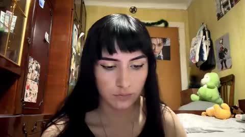 Mira online show from March 22, 8:35 pm