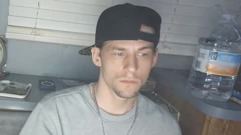 Snapshot of krytiar1992 chatting on October 2, 5:39 am krytiar1992 online show from October 2, 5:39 am