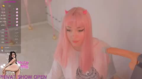  MY NAME IS JULIA  TO SEE MORE 18 CONTENT YOU CAN SUBSCRIBE TO  FANSLY -  online show from March 9, 4:17 am