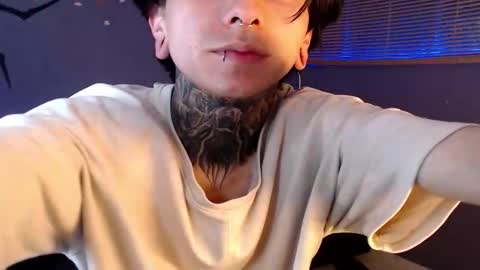 Snapshot of kuregari_xs chatting on October 21, 3:55 am kuregari_xs online show from October 21, 3:55 am