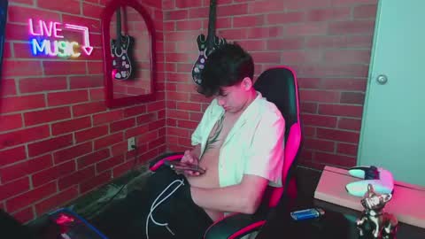 JASON online show from April 27, 5:43 pm