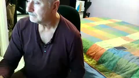 kustobcn online show from January 3, 12:33 am