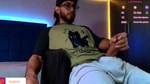 kuzzcoo online show from March 22, 1:04 pm