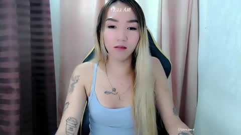 kweenie1026 online show from April 11, 4:22 pm