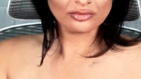 Kick online show from February 25, 9:18 pm