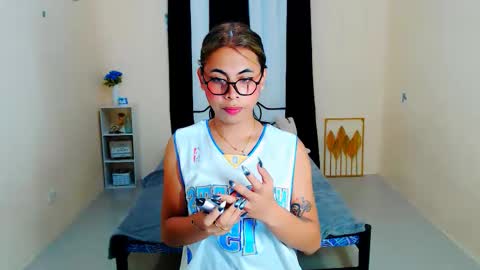 kylarose smith online show from September 18, 9:13 am