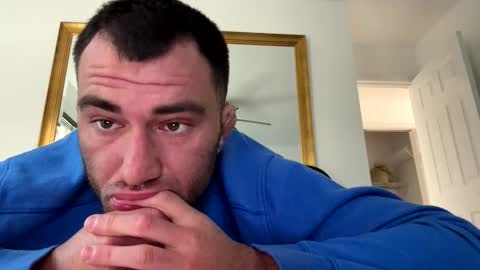 Snapshot of kylegotittt chatting on November 2, 1:11 pm Hotbody545 online show from November 2, 1:11 pm