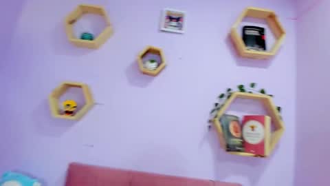 kylie gomez  online show from March 18, 4:07 am