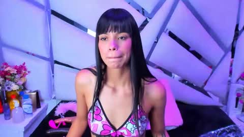 kylie online show from February 14, 4:37 am