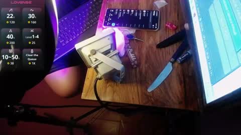 kylievoosx online show from June 8, 9:59 pm