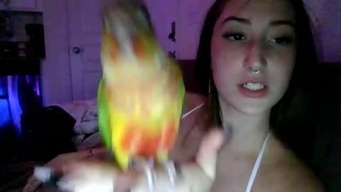 kyliiii online show from June 10, 2:11 am