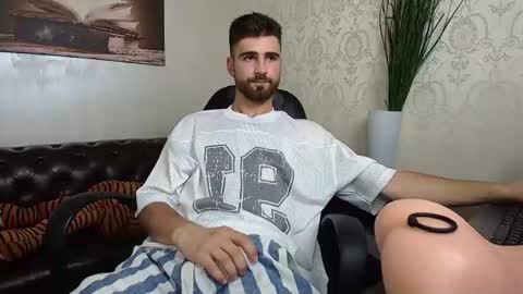 KyloEast online show from July 16, 11:24 am