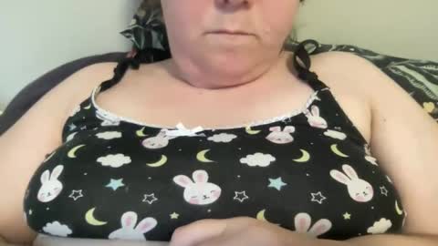 Snapshot of kylorencat chatting on January 23, 1:13 pm KYLO online show from January 23, 1:13 pm