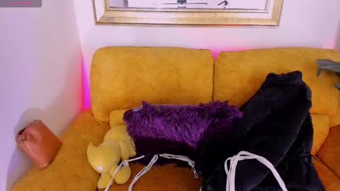 Kyomi online show from March 25, 2:02 pm