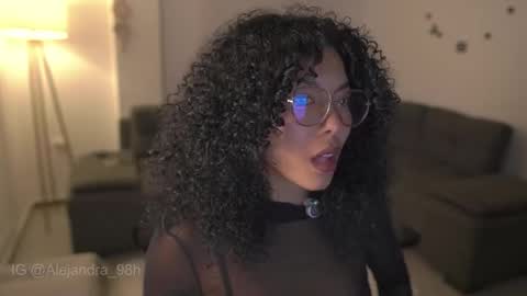 schedule 300 pm - 1100pm colombia time online show from November 7, 11:40 pm