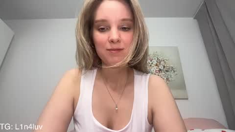 lina online show from April 18, 5:59 pm