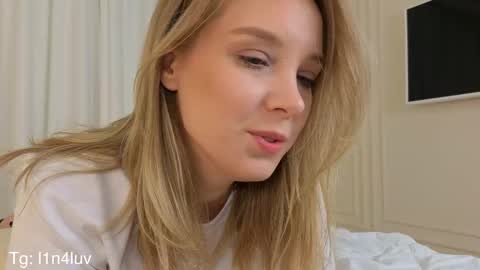 lina online show from November 17, 9:28 pm