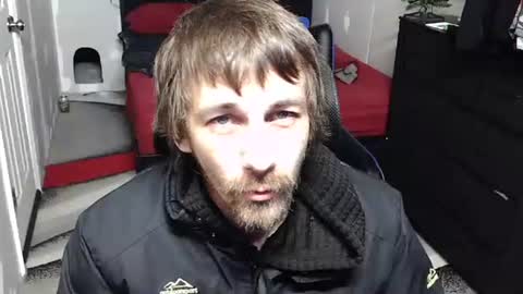 l1v1nth3dr3am online show from December 22, 12:12 pm