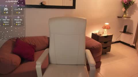 Jazmin online show from March 26, 2:50 am