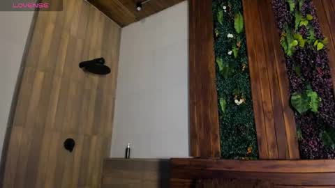 labrinthteasing online show from December 1, 1:53 pm