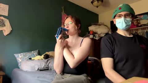 lacedinsin online show from September 8, 4:39 pm