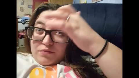 Laddybuggie27 online show from February 20, 12:52 am