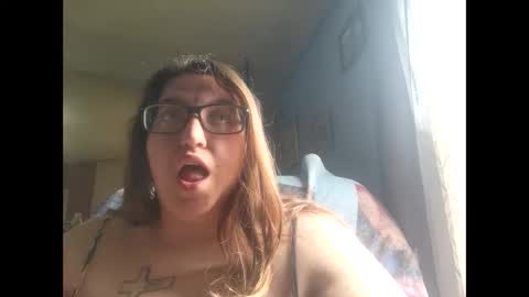 Laddybuggie27 online show from February 6, 6:02 pm