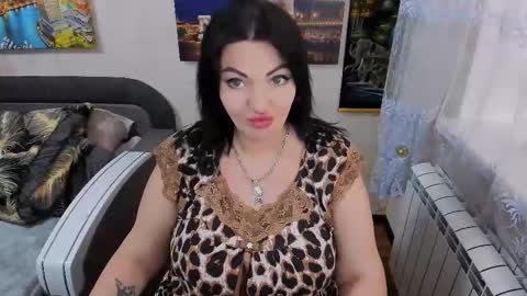 lady_boom_ online show from February 13, 2:09 pm