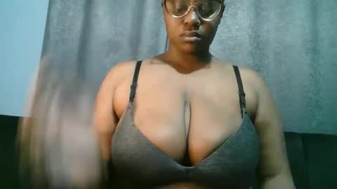 lady_dearra online show from June 9, 2:44 am