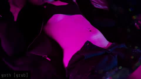 lady_eboshi online show from March 12, 8:30 am