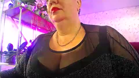 Lady Gloria online show from April 12, 11:36 am