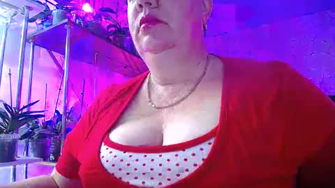 Lady Gloria online show from November 5, 5:31 am