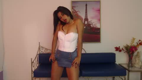 Lady Isabella online show from June 11, 1:31 pm