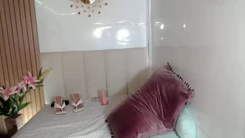 Snapshot of lady_jedyy chatting on October 19, 7:07 pm   online show from October 19, 7:07 pm