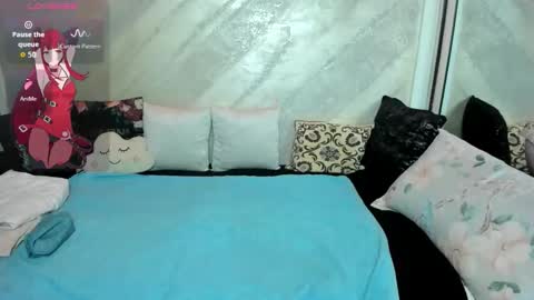 lady lauren online show from February 24, 5:43 am