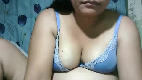 lady_love063 online show from February 9, 8:18 am