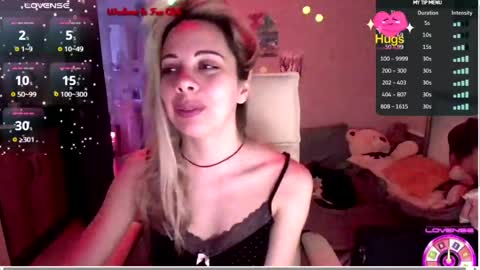 lady_smile69 online show from April 17, 2:25 am