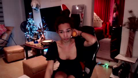 M MMY online show from January 2, 3:29 pm