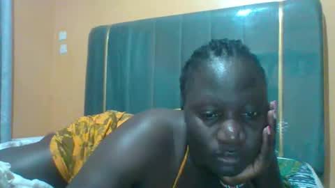lindah32 online show from June 9, 7:24 pm