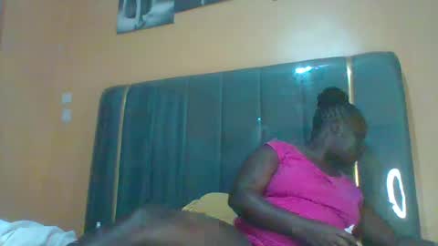 lindah32 online show from July 21, 8:44 pm