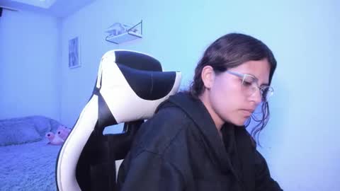  Lady  online show from January 17, 5:06 am