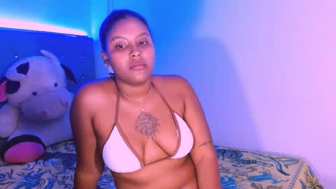 laura online show from March 14, 1:31 am