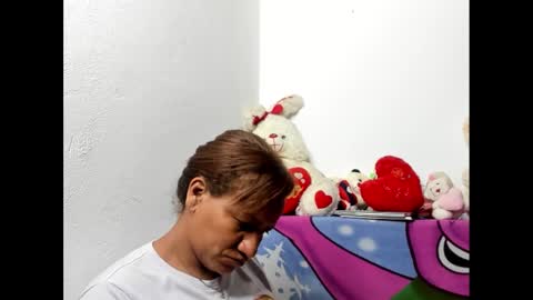 laflaka online show from December 8, 11:18 pm